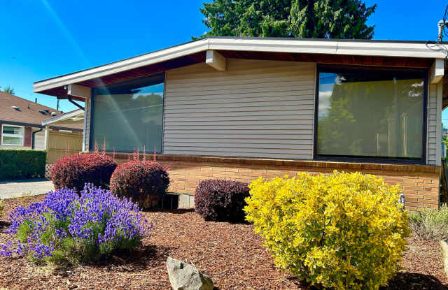 Upper Rainier Beach Home photos photos Upper Rainier Beach Home photos photos