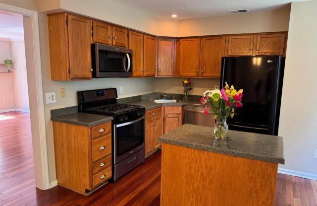 6064 CLAY SPUR CT photos photos