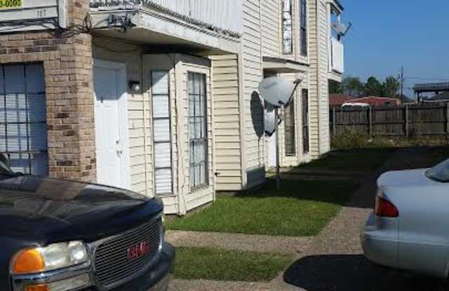 107 B Oakridge Ave photos photos