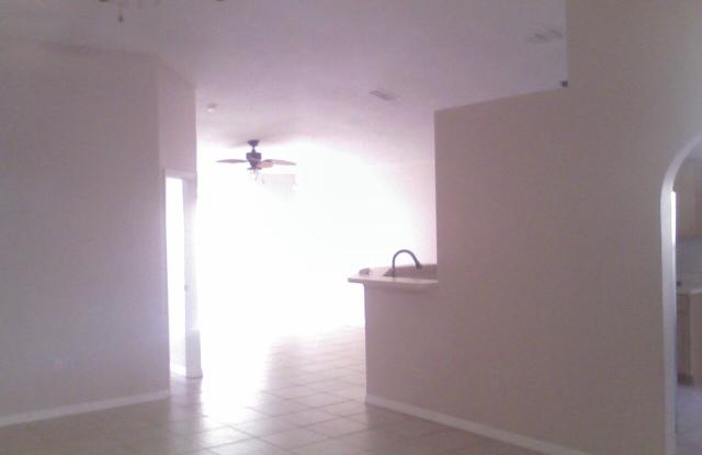 567 Birch Ct Gallery 4