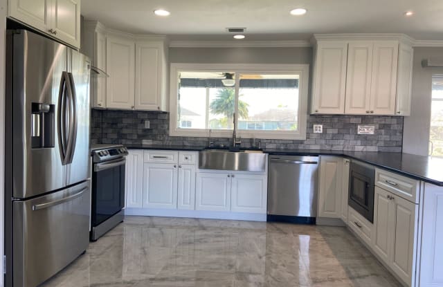 1452 SE 15TH TER - 1452 Southeast 15th Terrace, Cape Coral, FL 33990