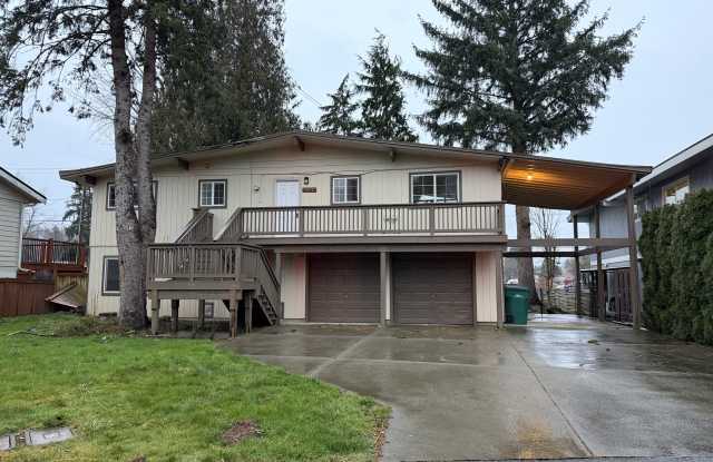 8428 Maple Avenue SE photos photos