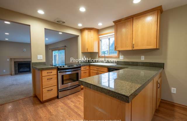 Lovely Ranch Style Three Bedroom Home In Tualatin! photos photos