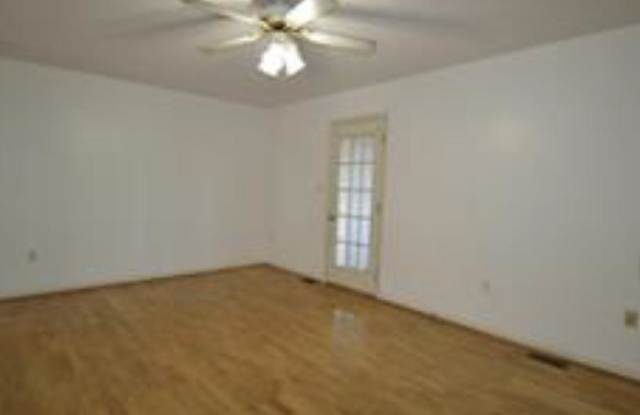 229 SURREY CLUB LANE Gallery 3