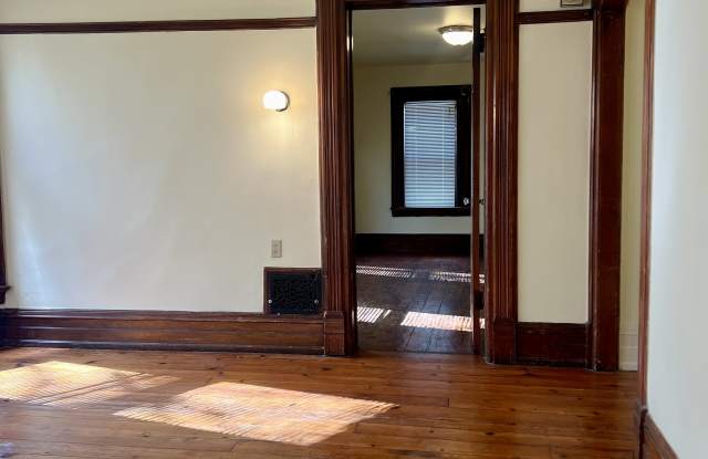 106 S Huron St - 106 South Huron Street, Ypsilanti, MI 48197