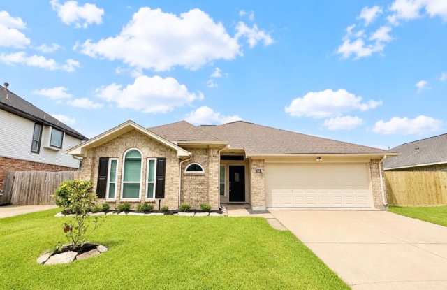 Beautifully Updated 3/2/2 in Plantation Village in Lake Jackson ! photos photos