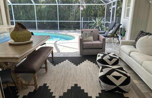 1080 Walnut Terrace photos photos