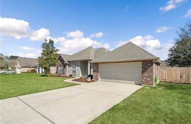 409 GAINESWAY Drive Gallery 3