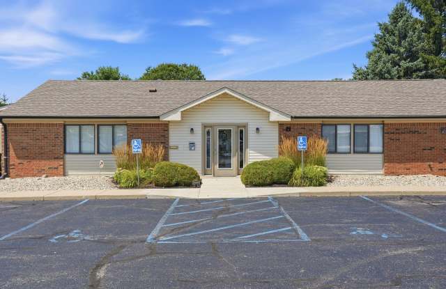 Deerfield Apartments, Duplexes, and Townhouses. Gallery 3