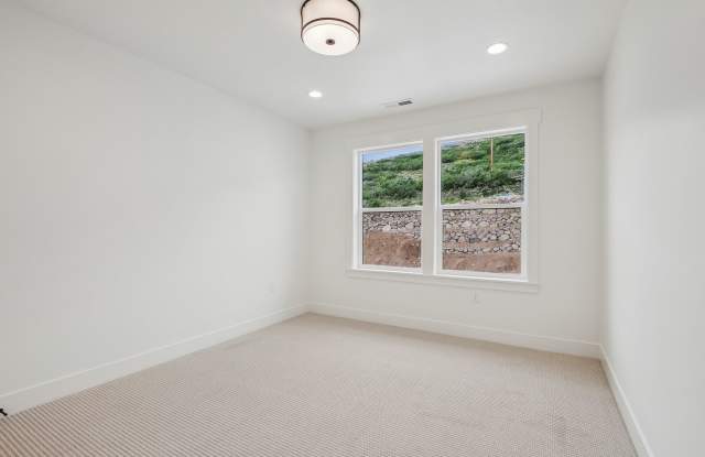 474 Ascent Drive photos photos