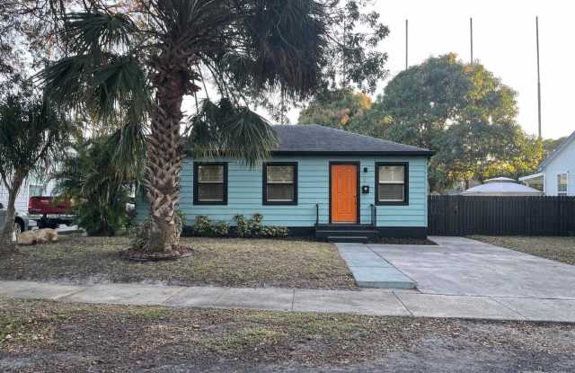 824 Winters Street photos photos