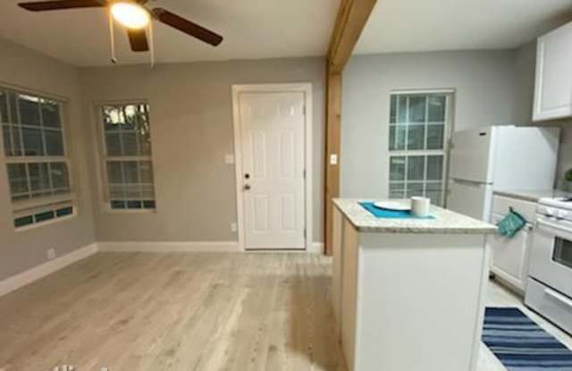 3017 Mt Vernon Ave #4 - 3017 Mount Vernon Avenue, Fort Worth, TX 76103