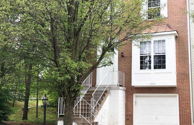 47403 DARKHOLLOW FALLS TERRACE - 47403 Darkhollow Falls Terrace, Lowes Island, VA 20165