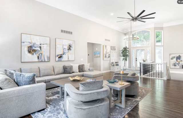 1186 Grand Cove Road Gallery 1