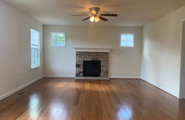 6918 LUNETTE Lane Gallery 4