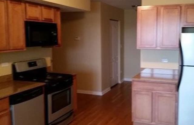 7616 North MARSHFIELD Ave. - 7616 North Marshfield Avenue, Chicago, IL 60626