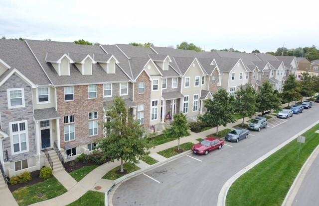228 N Hedge Ln - 228 North Hedge Lane, Olathe, KS 66061