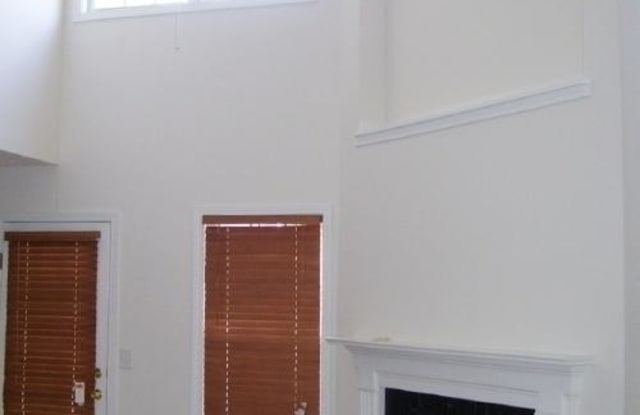 2018 Manhattan Pkwy Gallery 2