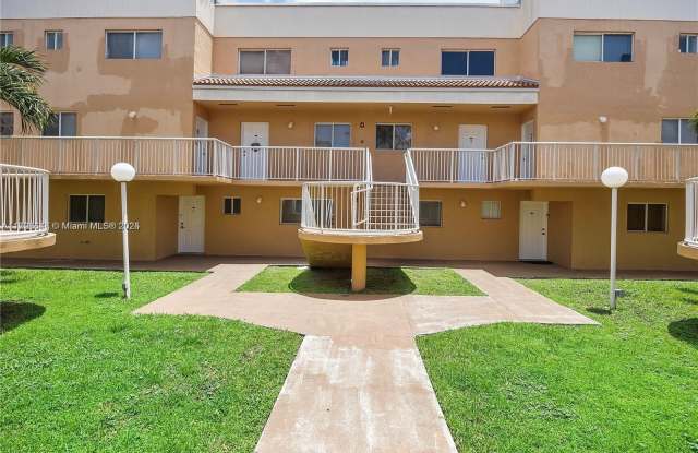 14909 SW 80 ST photos photos