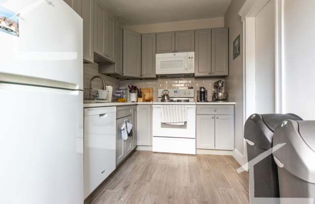 Charming 1 Bedroom-No Broker Fee photos photos