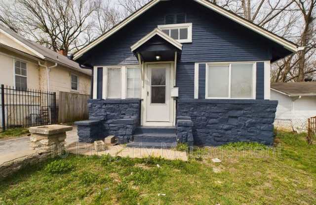 7132 Bellefontaine Ave - 7132 Bellefontaine Avenue, Kansas City, MO 64132