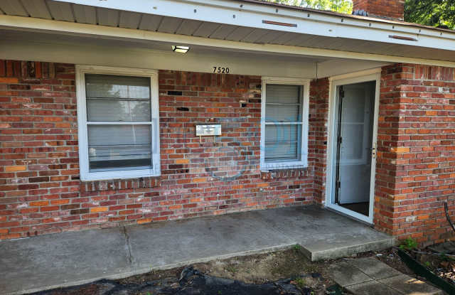Compeltely Remodeled 3 Bedroom 3 Bathroom Gallery 4