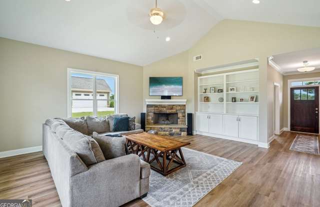 202 Sage Court Gallery 3