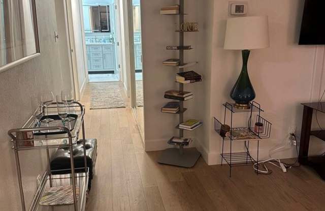 1155 Ash St Gallery 4