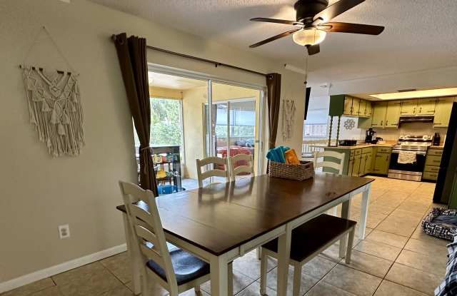 9216 N Alpinia Dr Gallery 2