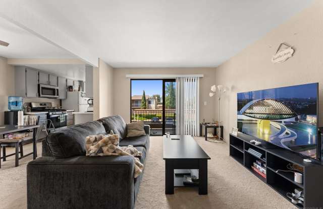 11174 Kelowna Rd - 11174 Kelowna Road, San Diego, CA 92126