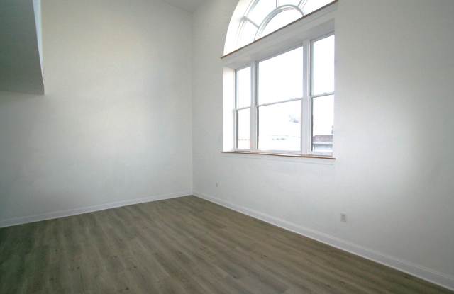 769 MONTGOMERY ST photos photos