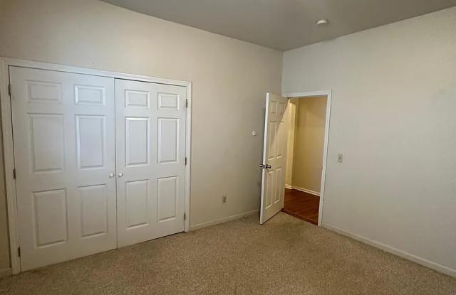 13 Forest AvenueApt 1 Gallery 4