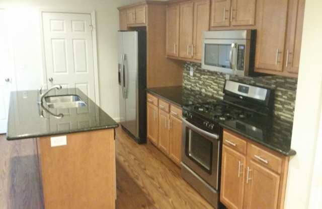 5 bed 2 bath - 69 South 17th Street, Pittsburgh, PA 15203