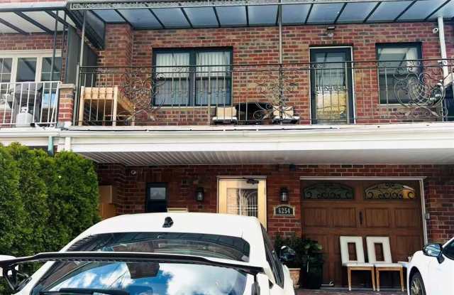 62-54 Dry Harbor Road unit: 2Nd Fl photos photos