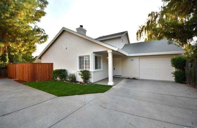 Large home in South Davis photos photos