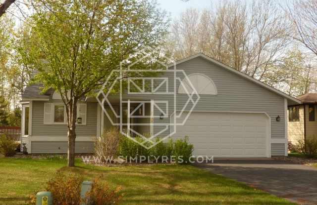 744 Doris Avenue - 744 Doris Avenue, Shoreview, MN 55126