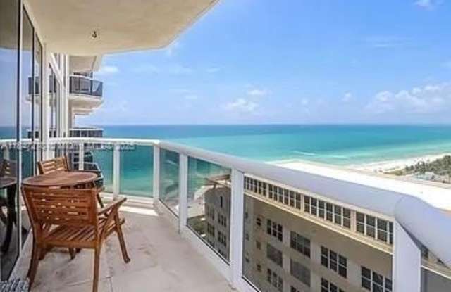 4775 Collins Ave photos photos