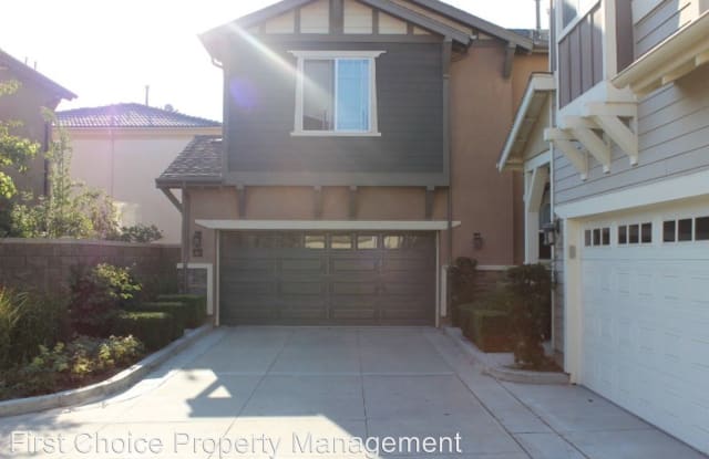 76 Liberty Street - 76 Liberty St, Tustin, CA 92782