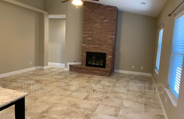 2835 South Avocado Court - 2835 South Avocado Court, Visalia, CA 93277
