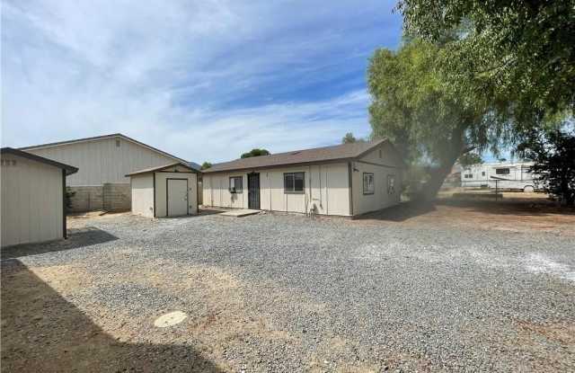 16395 Broadway A photos photos