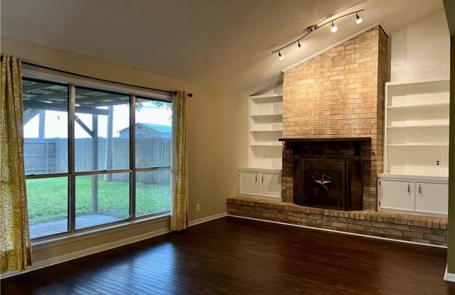 104 Willowick Drive Gallery 3