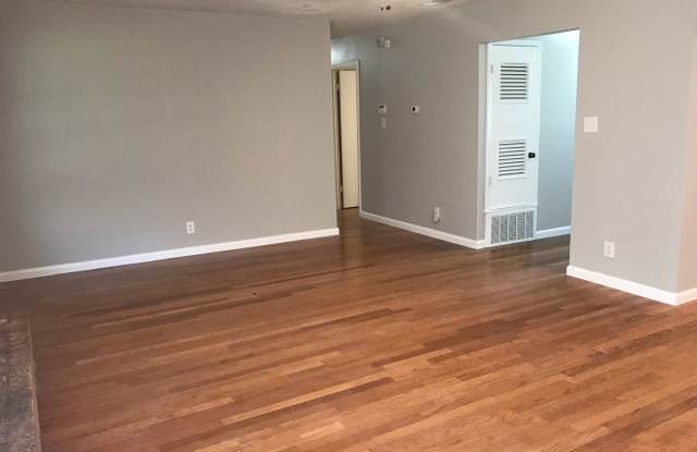 8503 Jamestown Drive Gallery 4