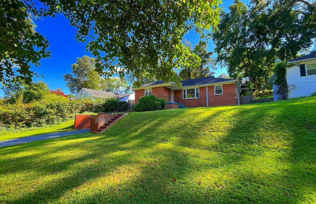 5612 MASSACHUSETTS Avenue - 5612 Massachusetts Avenue, Bethesda, MD 20816