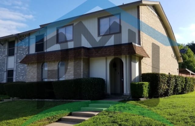 2326 Overland Ln - 2326 Overland Lane, Arlington, TX 76014