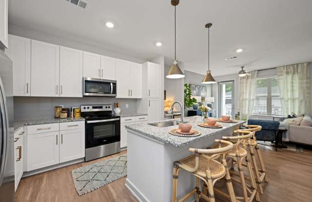 Populus Pooler photos photos