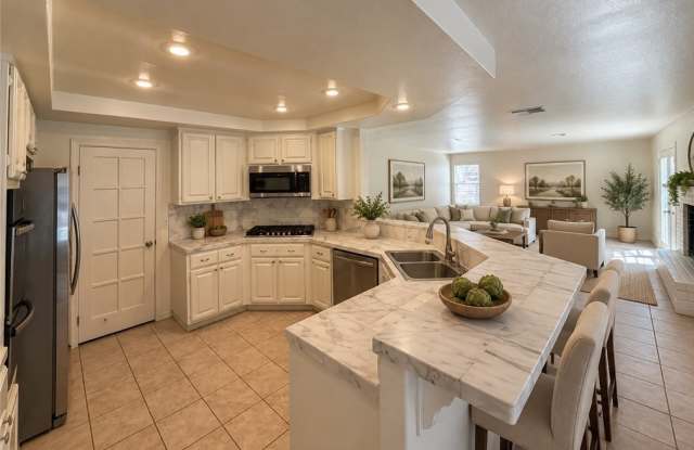 8245 Ocean Terrace Way Gallery 3