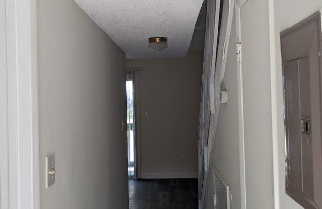 7106 Longstreet Drive Gallery 3