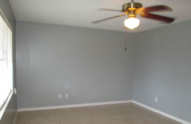 3 bedroom 1.5 bath Single Family home in Apopka Gallery 3