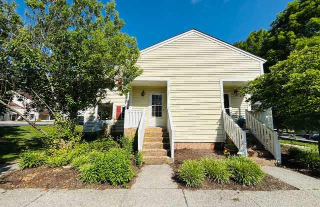 2 Bedroom 2 Bath Condo Gallery 1