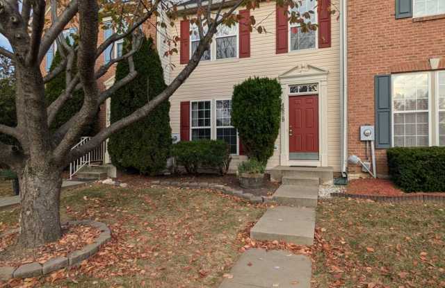 Beautifully maintained townhouse in Whittier available mid May! photos photos